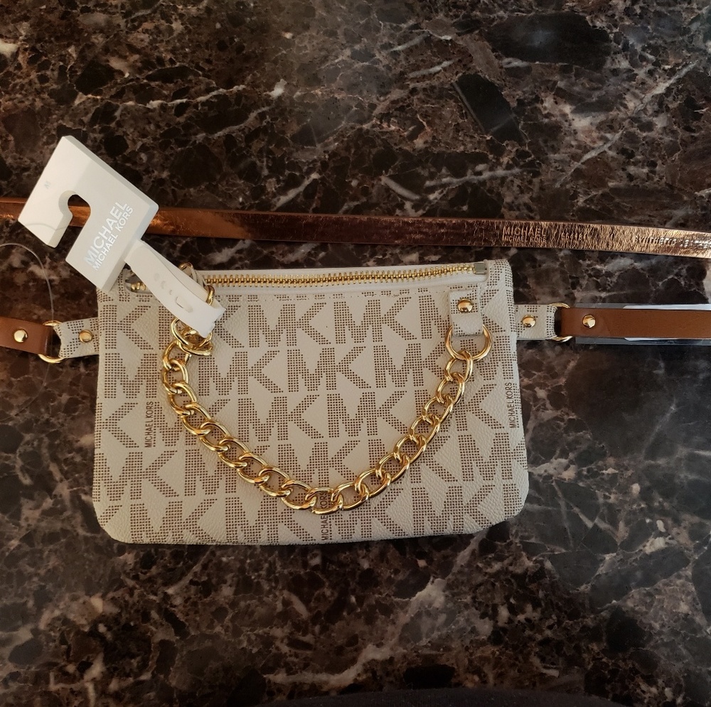Michael kors fanny pack-Medium